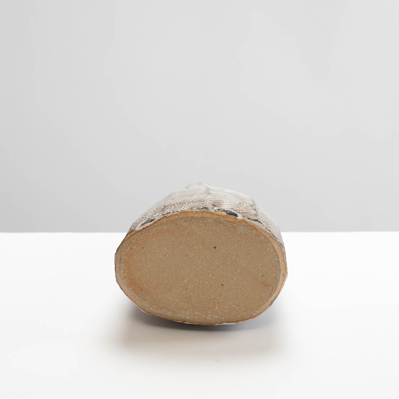 YT273Y1232 Meander Vase Tall