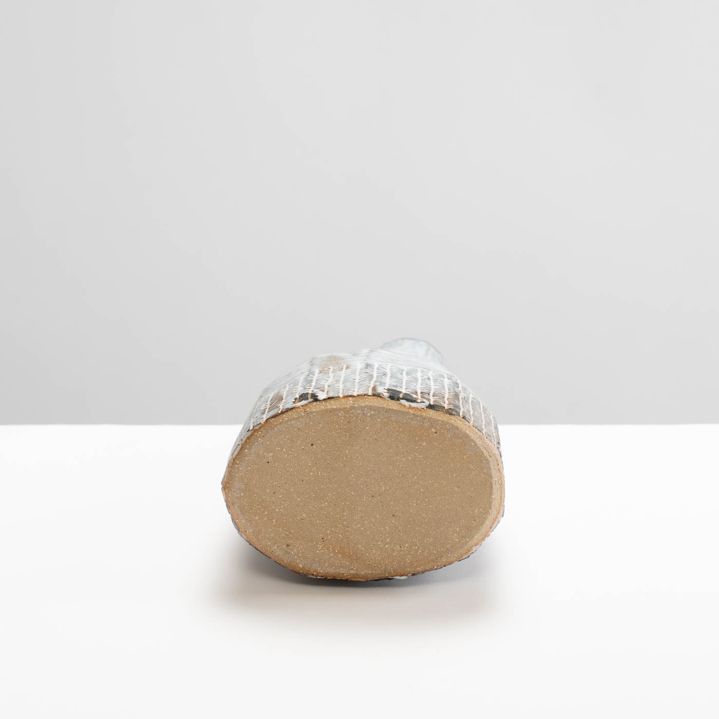 YT273Y1233 Meander Vase Medium