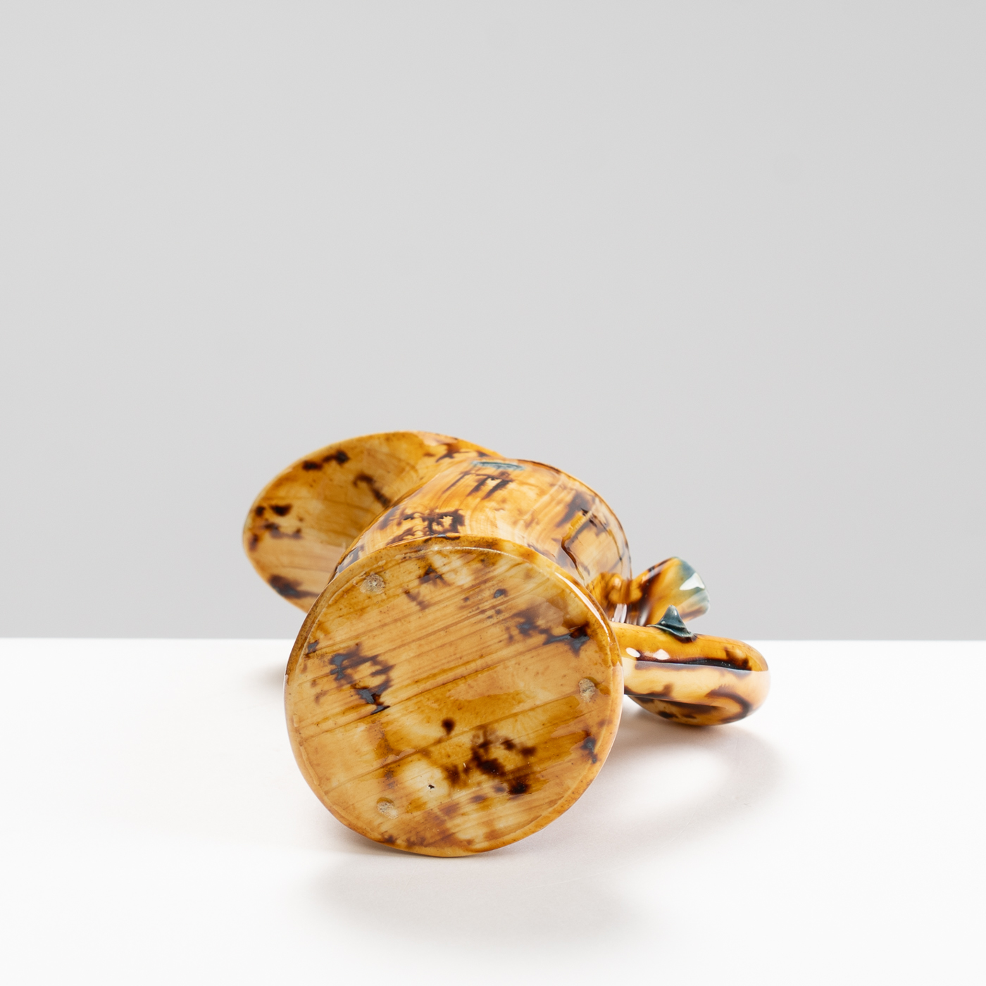 WK30Y593 thorned jug