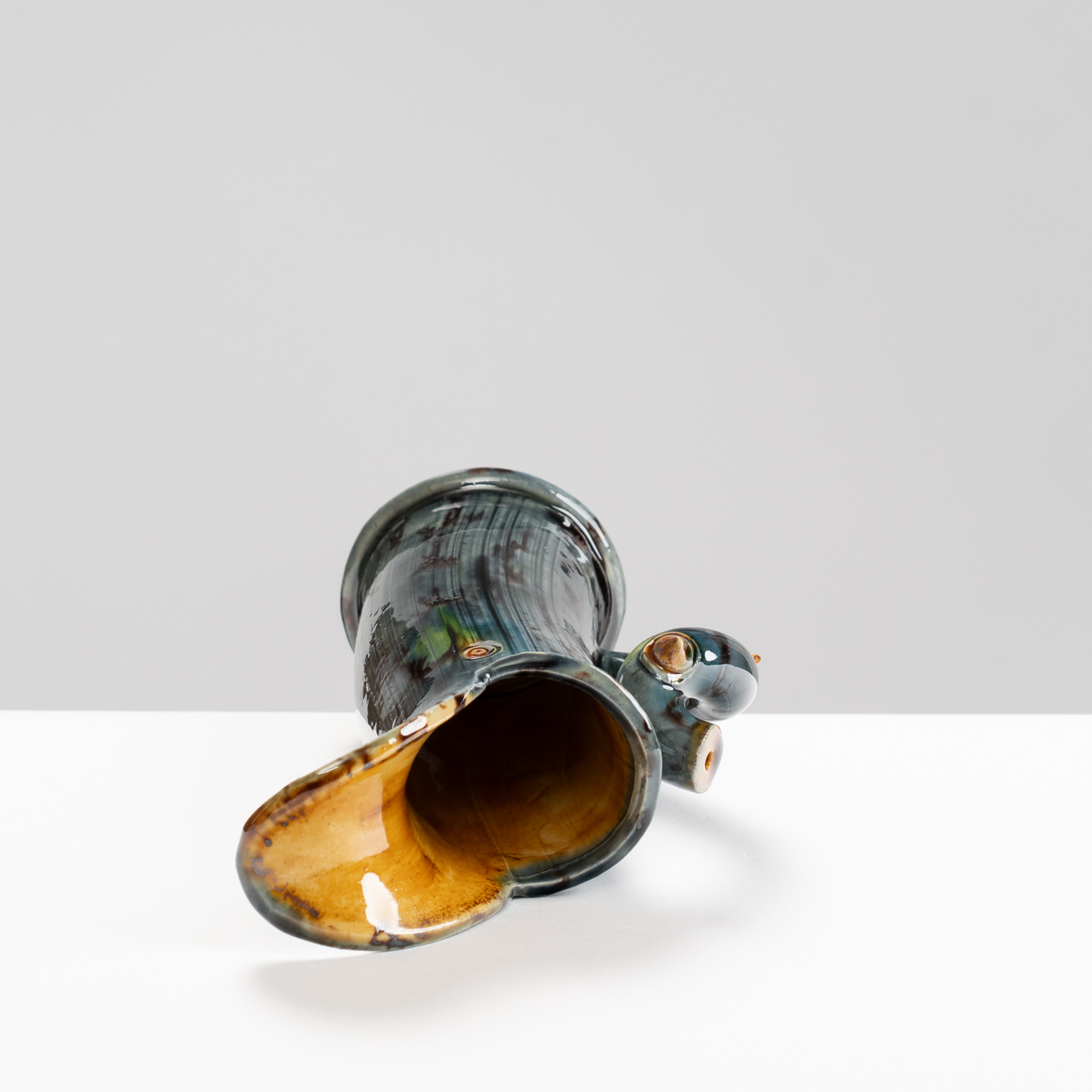 WK30Y595 thorned jug