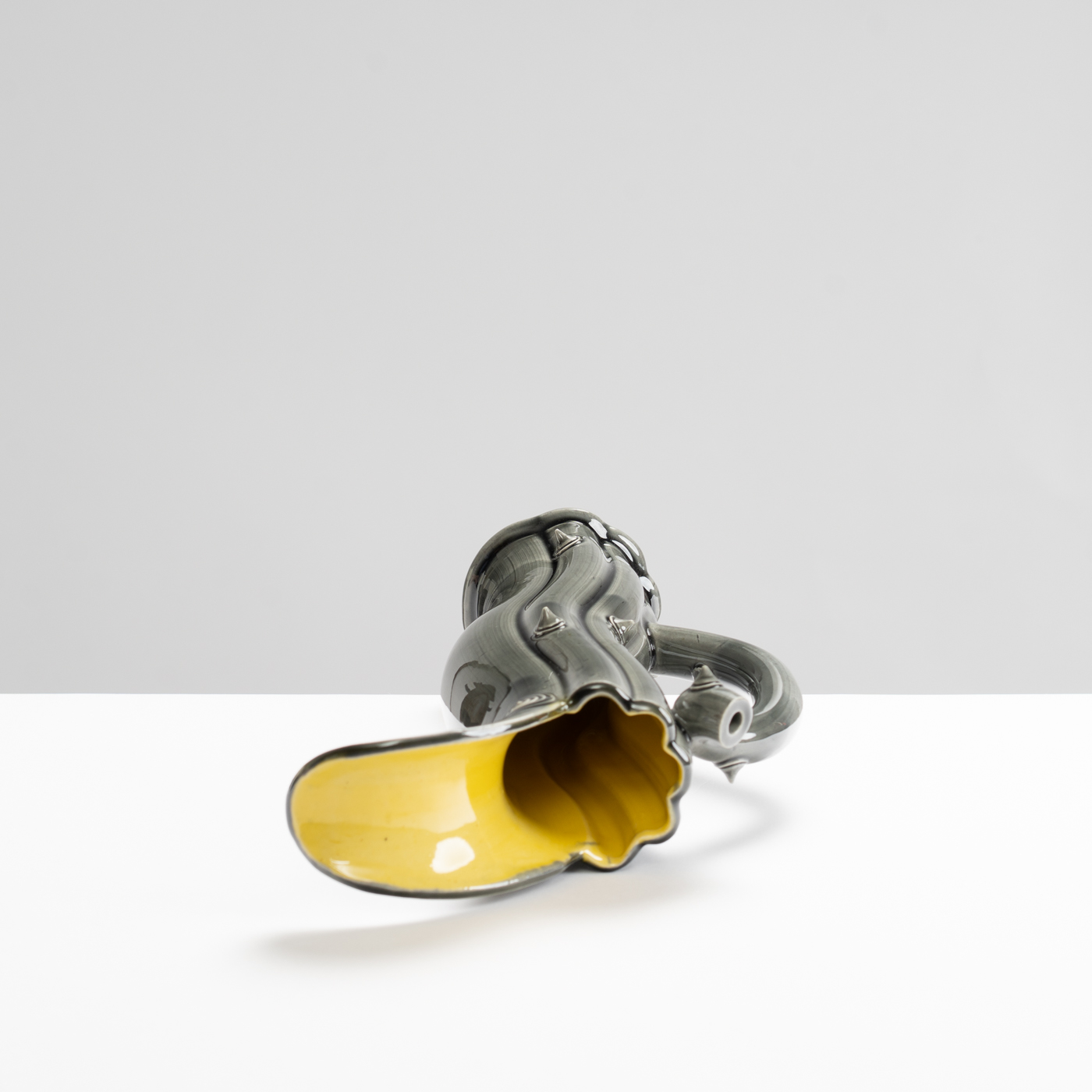 WK30Y614 fluted jug with thorns