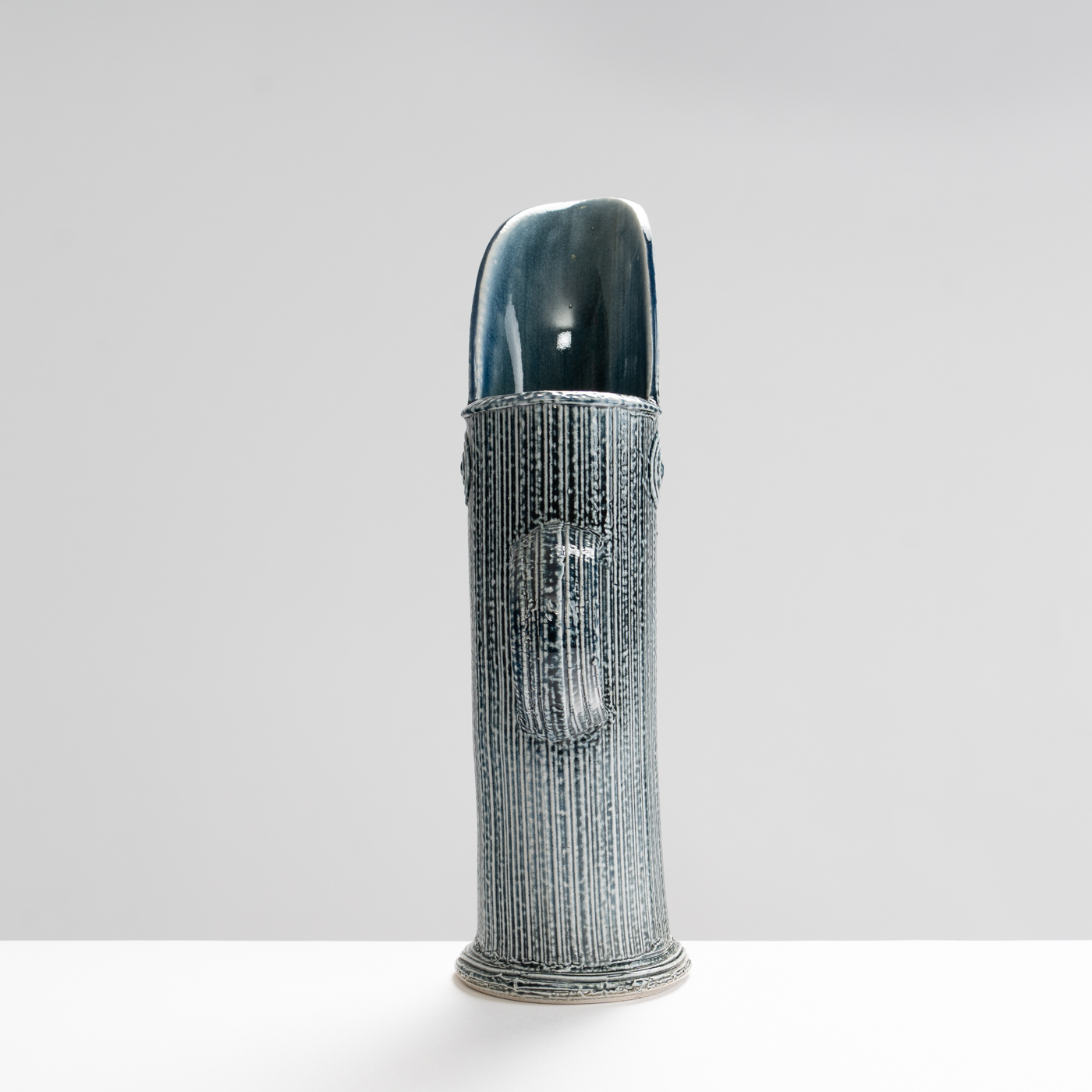 WK30Y618 salt glazed extruded jug