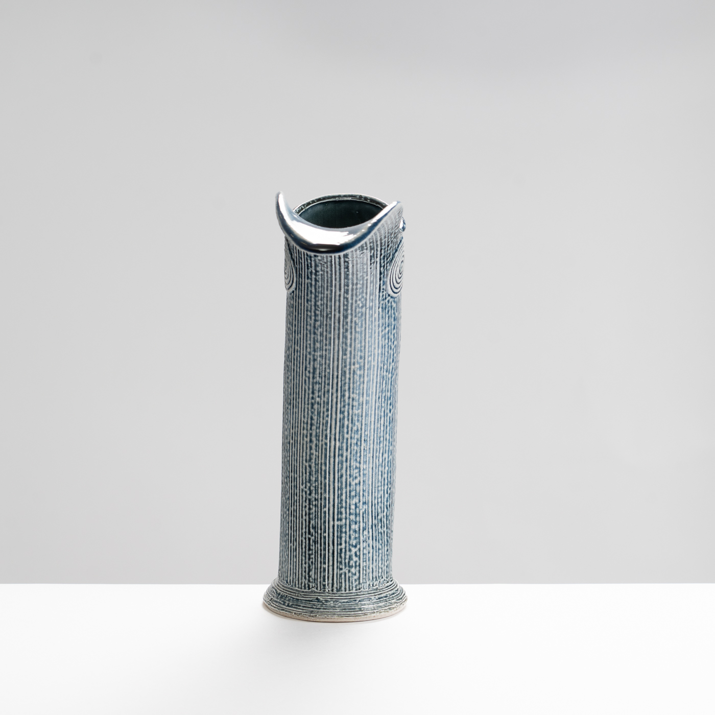 WK30Y620 salt glazed extruded jug