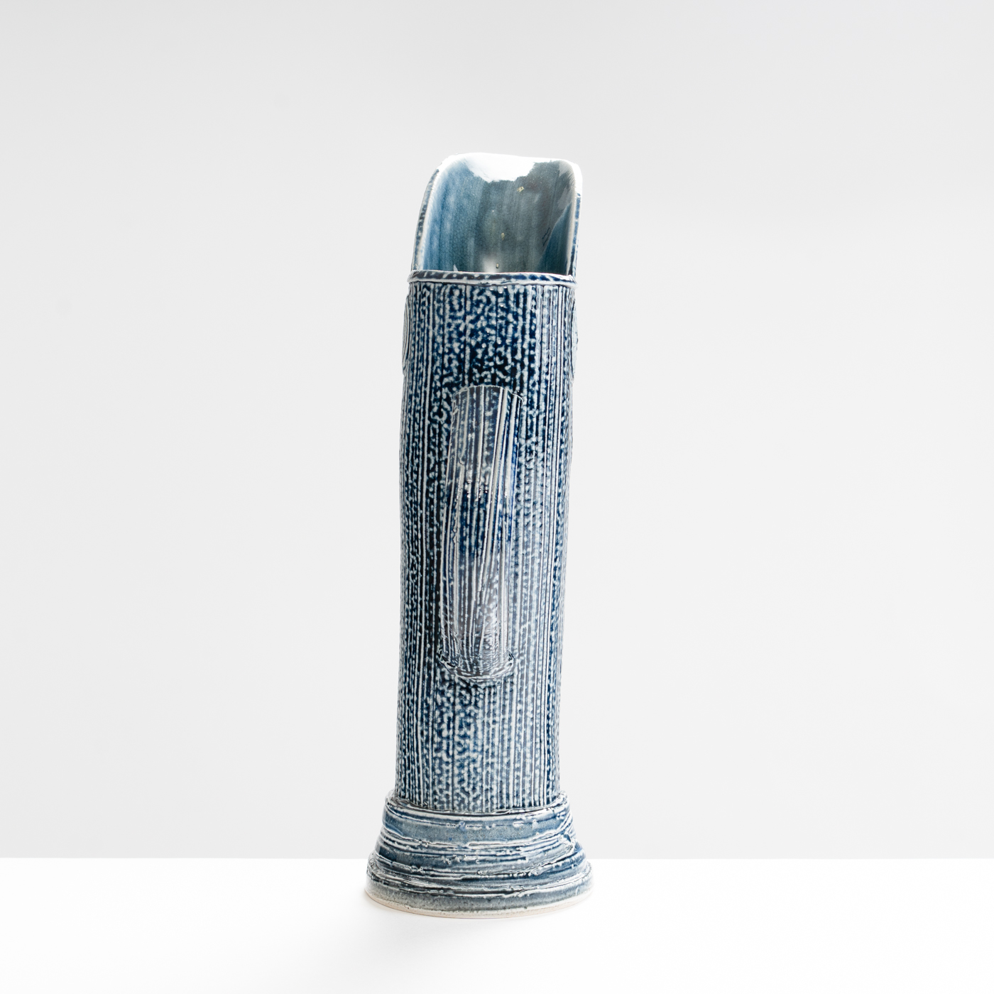 WK30Y627 salt glazed extruded jug