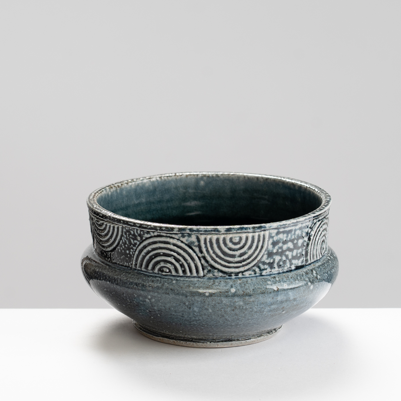 WK30Y647 salt glazed bowl with sprigs