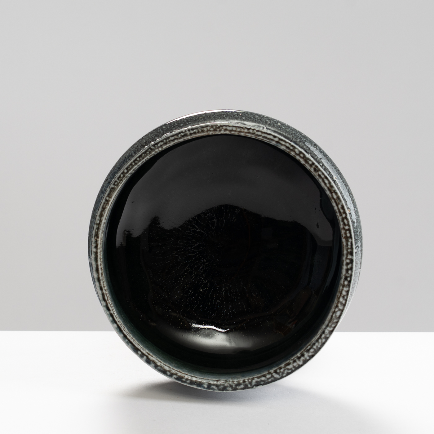 WK30Y647 salt glazed bowl with sprigs