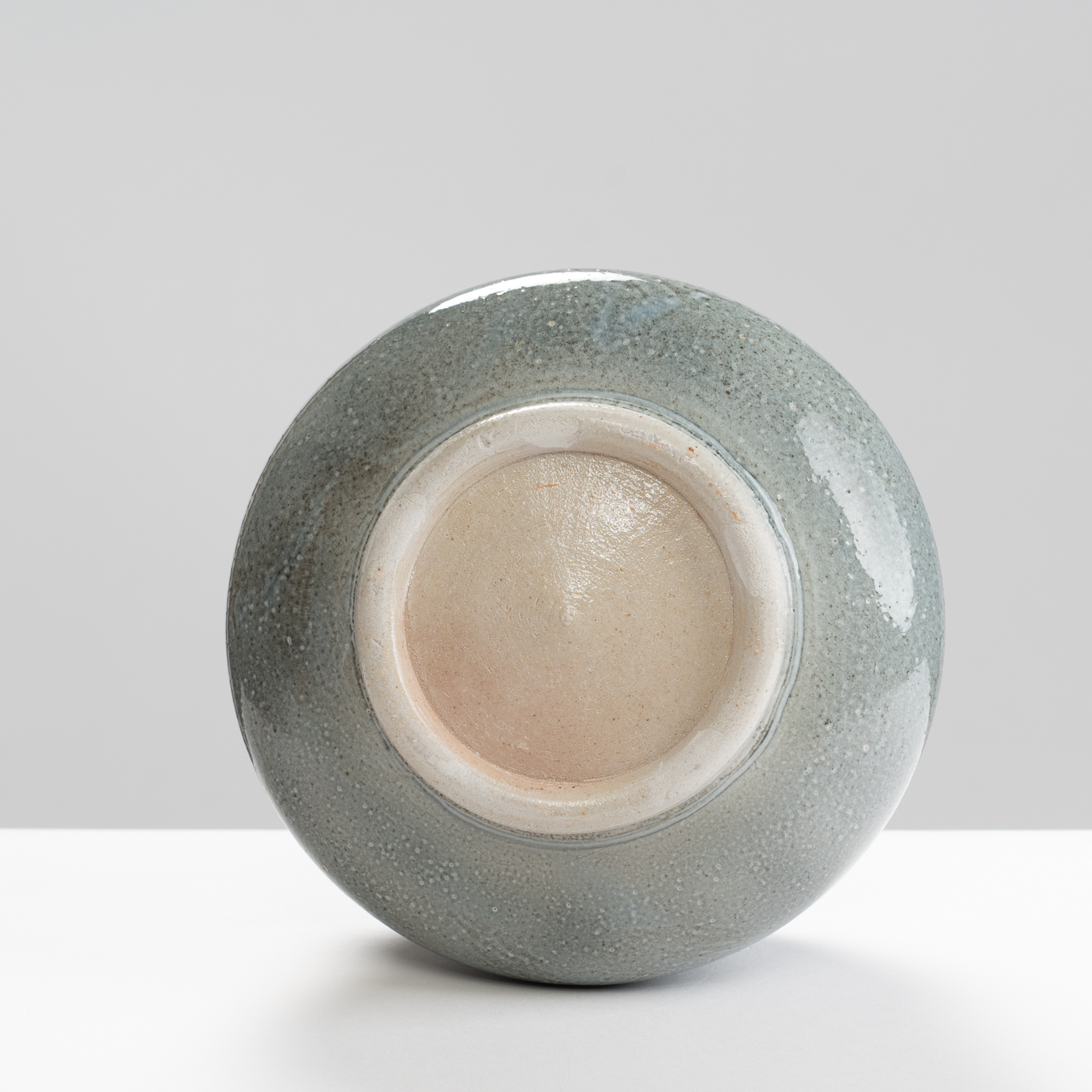 WK30Y650 salt glazed bowl with sprigs