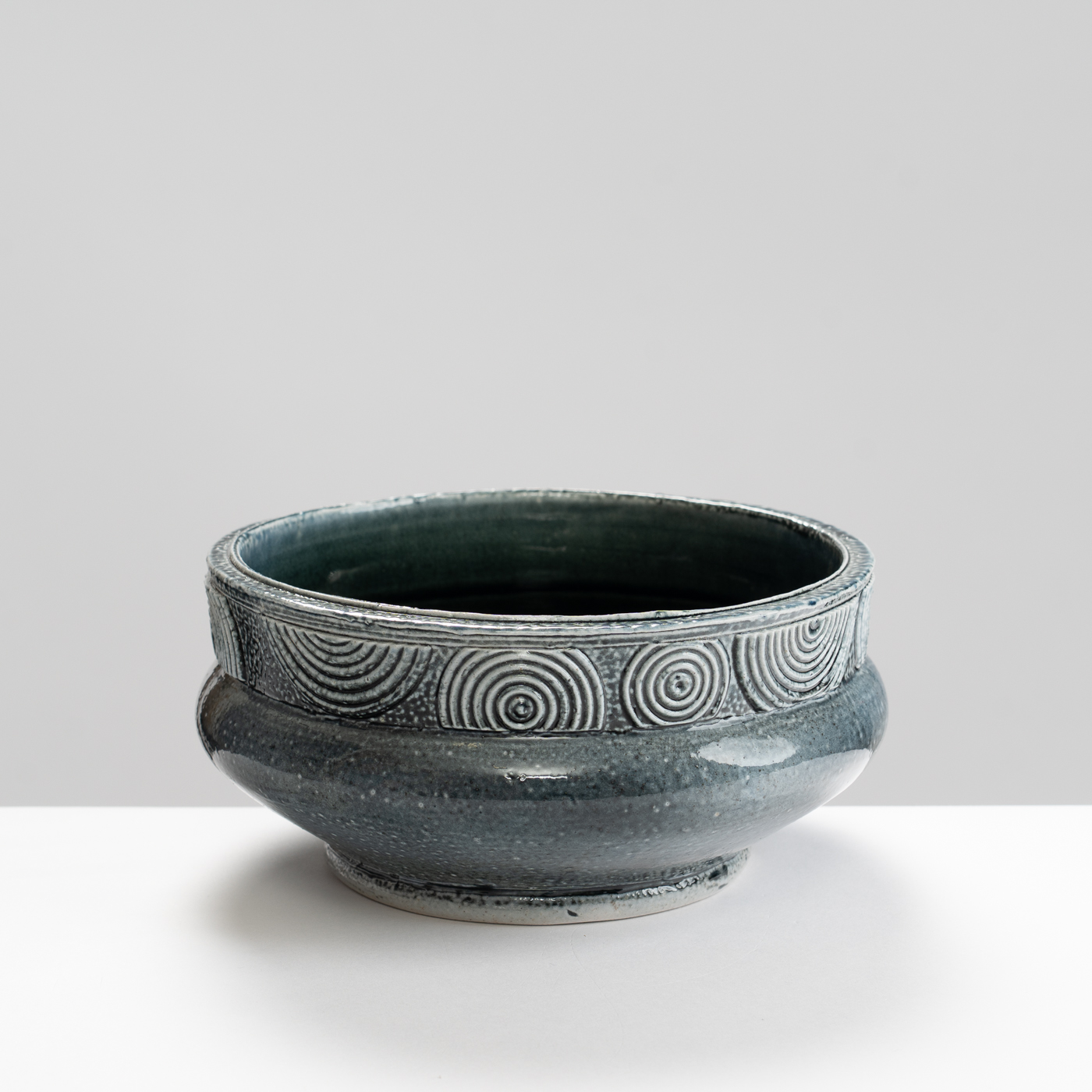 WK30Y654 salt glazed bowl with sprigs