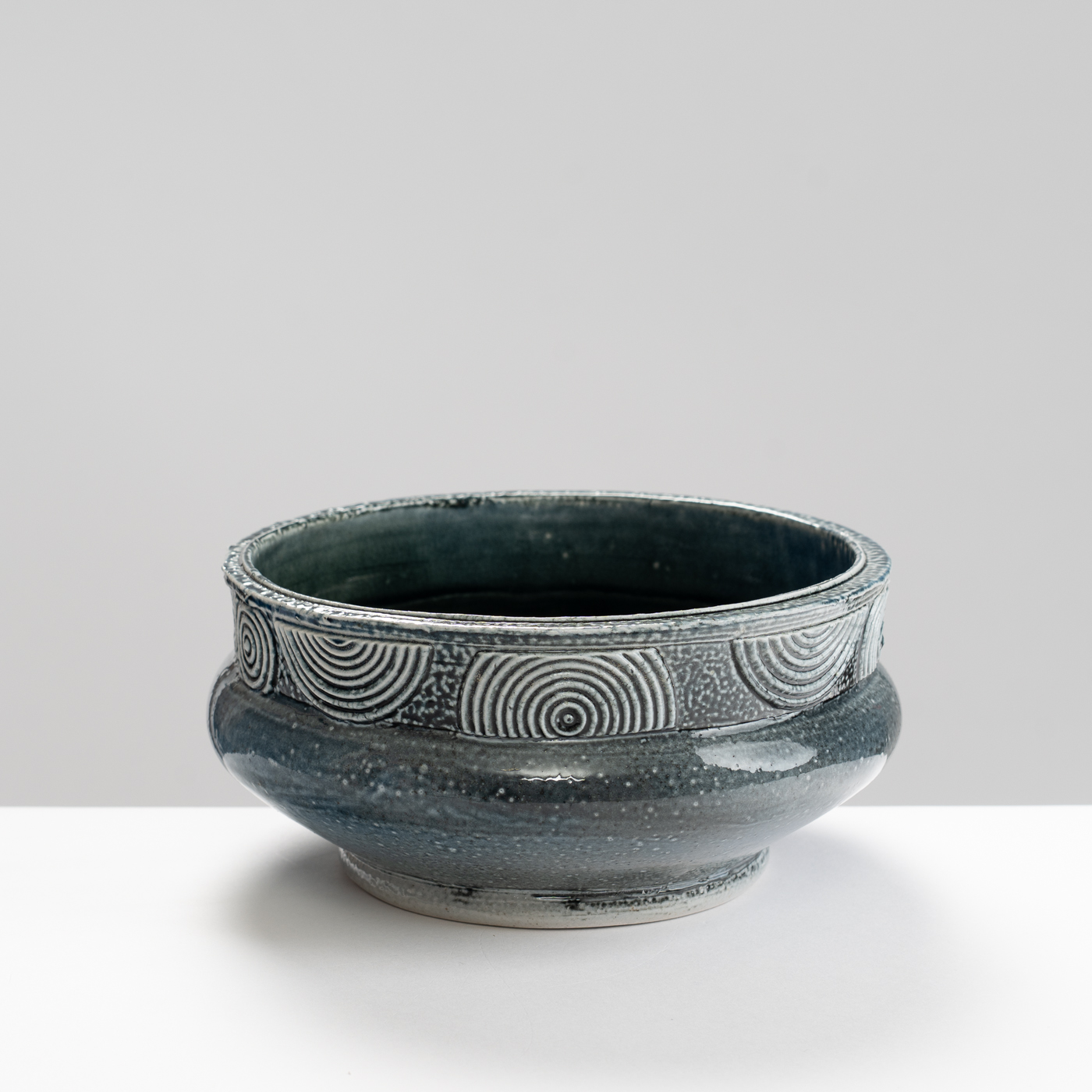 WK30Y654 salt glazed bowl with sprigs