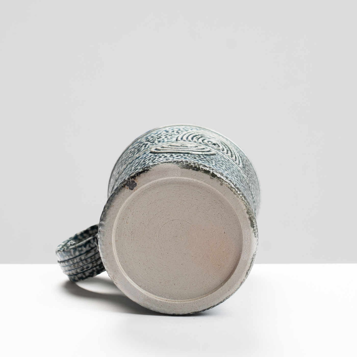 WK30Y690 salt glazed mug