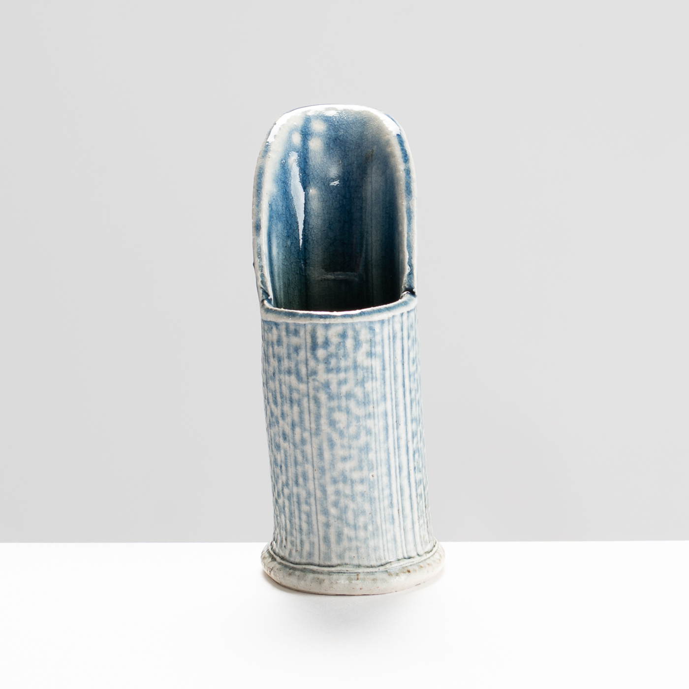 WK30Y693 salt glazed pourer