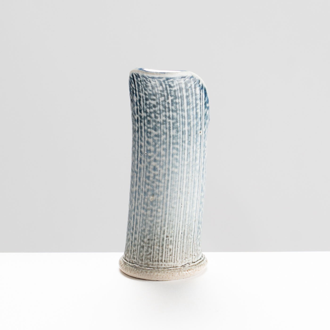 WK30Y693 salt glazed pourer