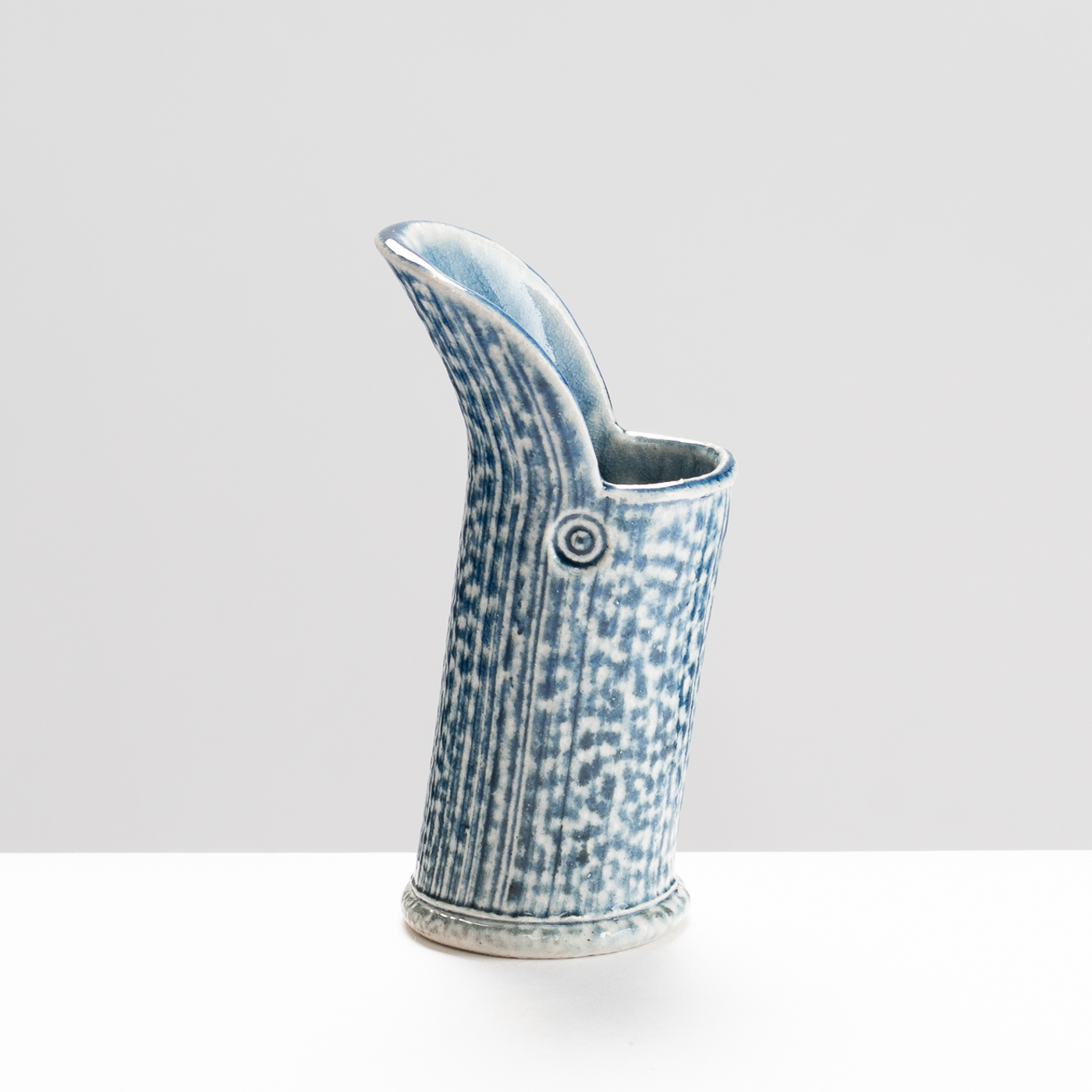 WK30Y694 salt glazed pourer