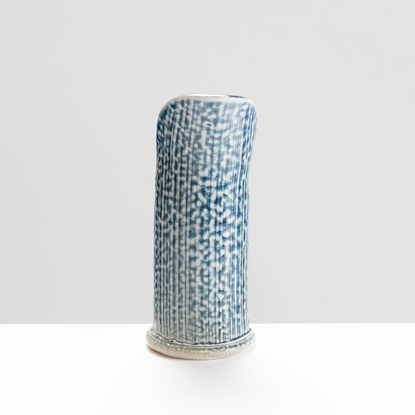 WK30Y694 salt glazed pourer