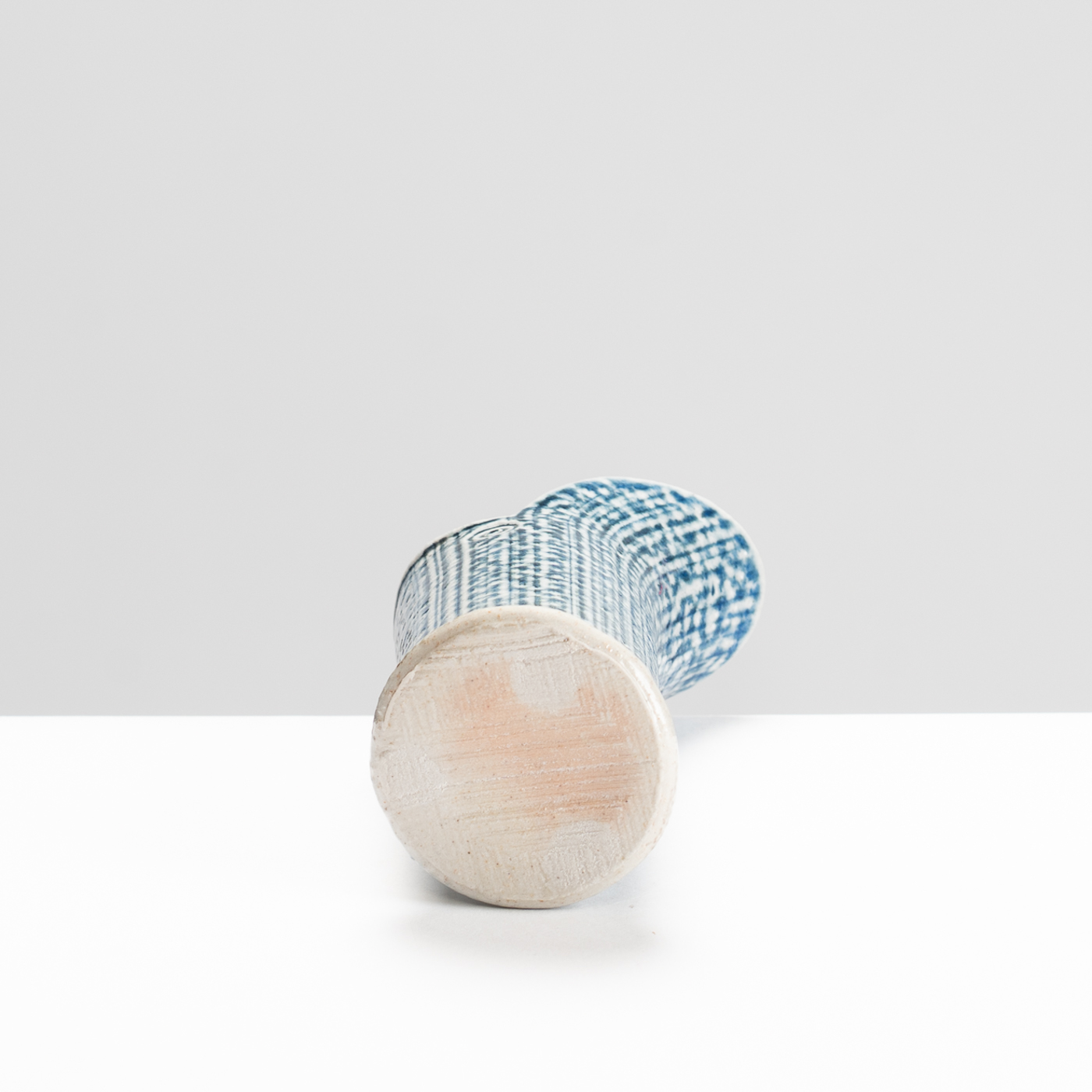 WK30Y694 salt glazed pourer