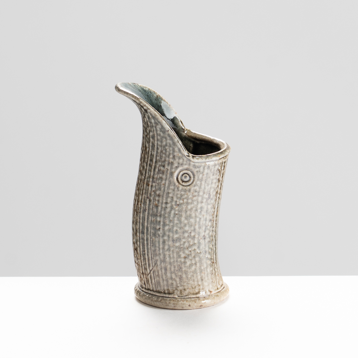 WK30Y695 salt glazed pourer