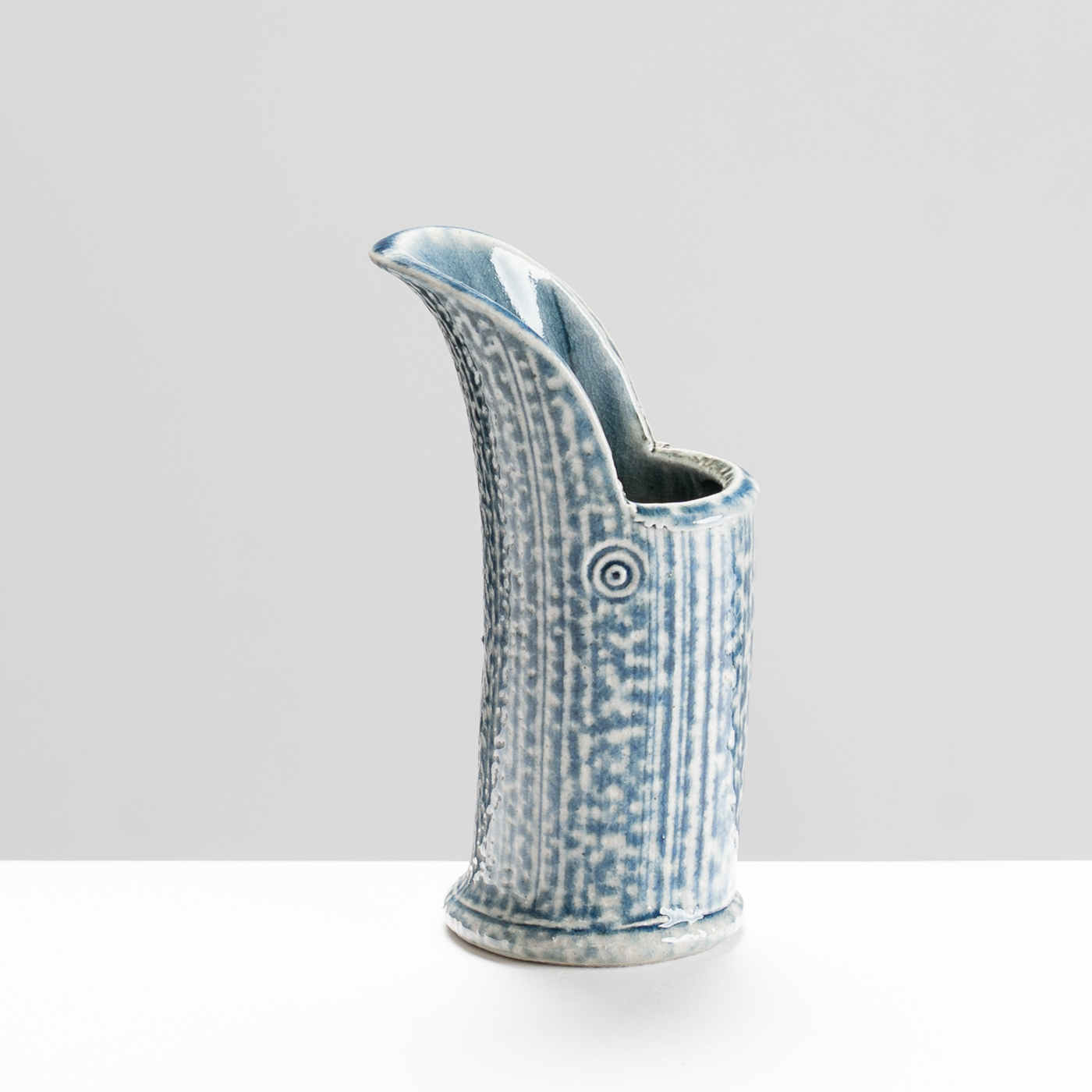 WK30Y696 salt glazed pourer