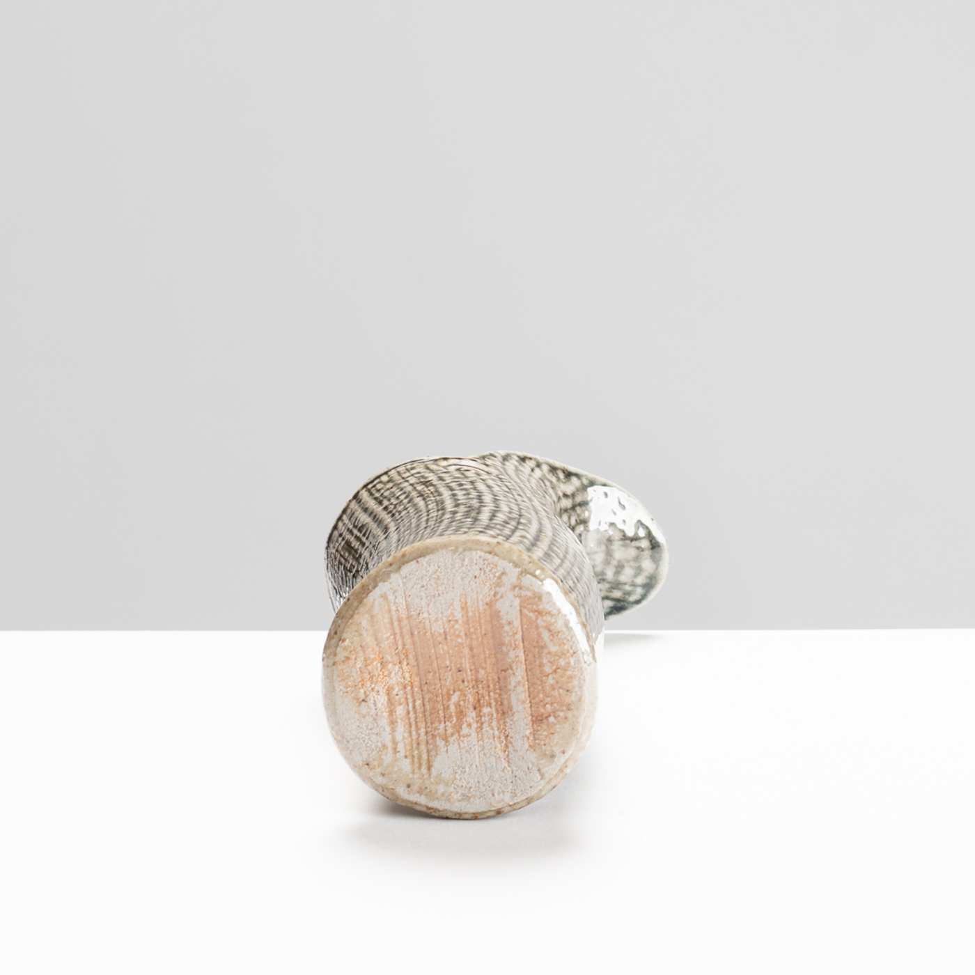 WK30Y697 salt glazed pourer