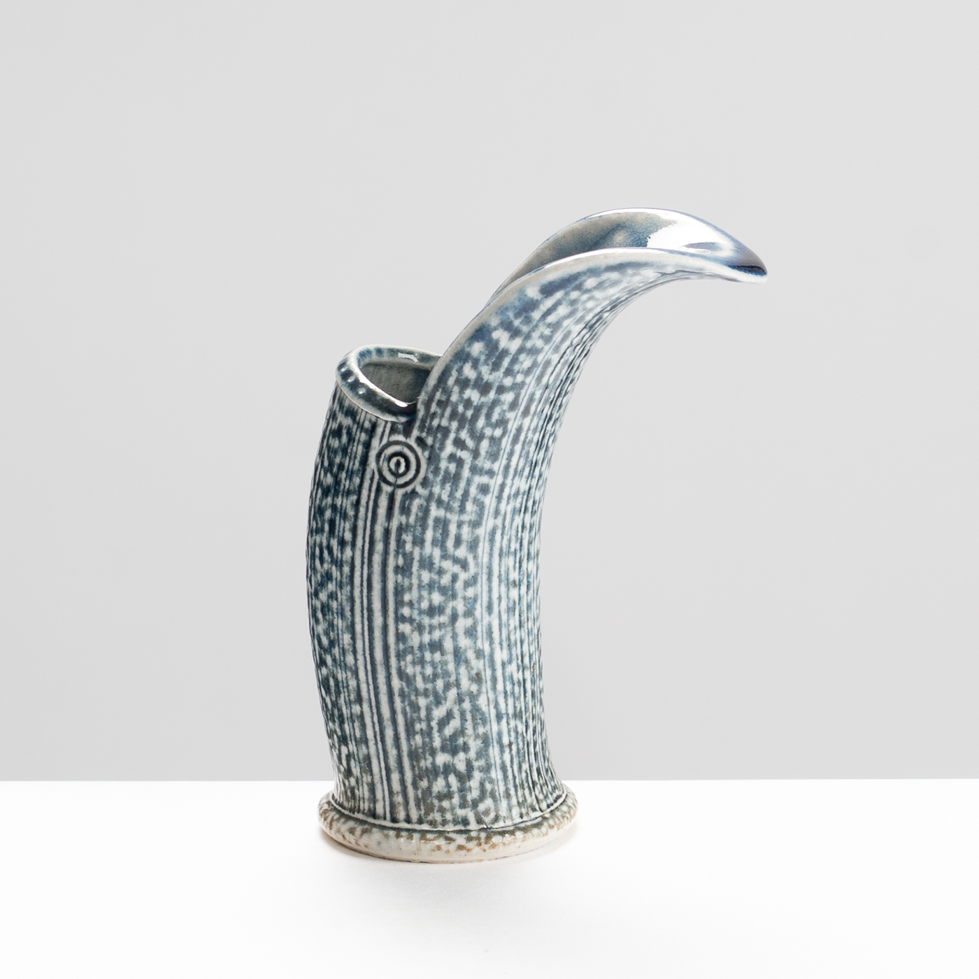 WK30Y700 salt glazed pourer