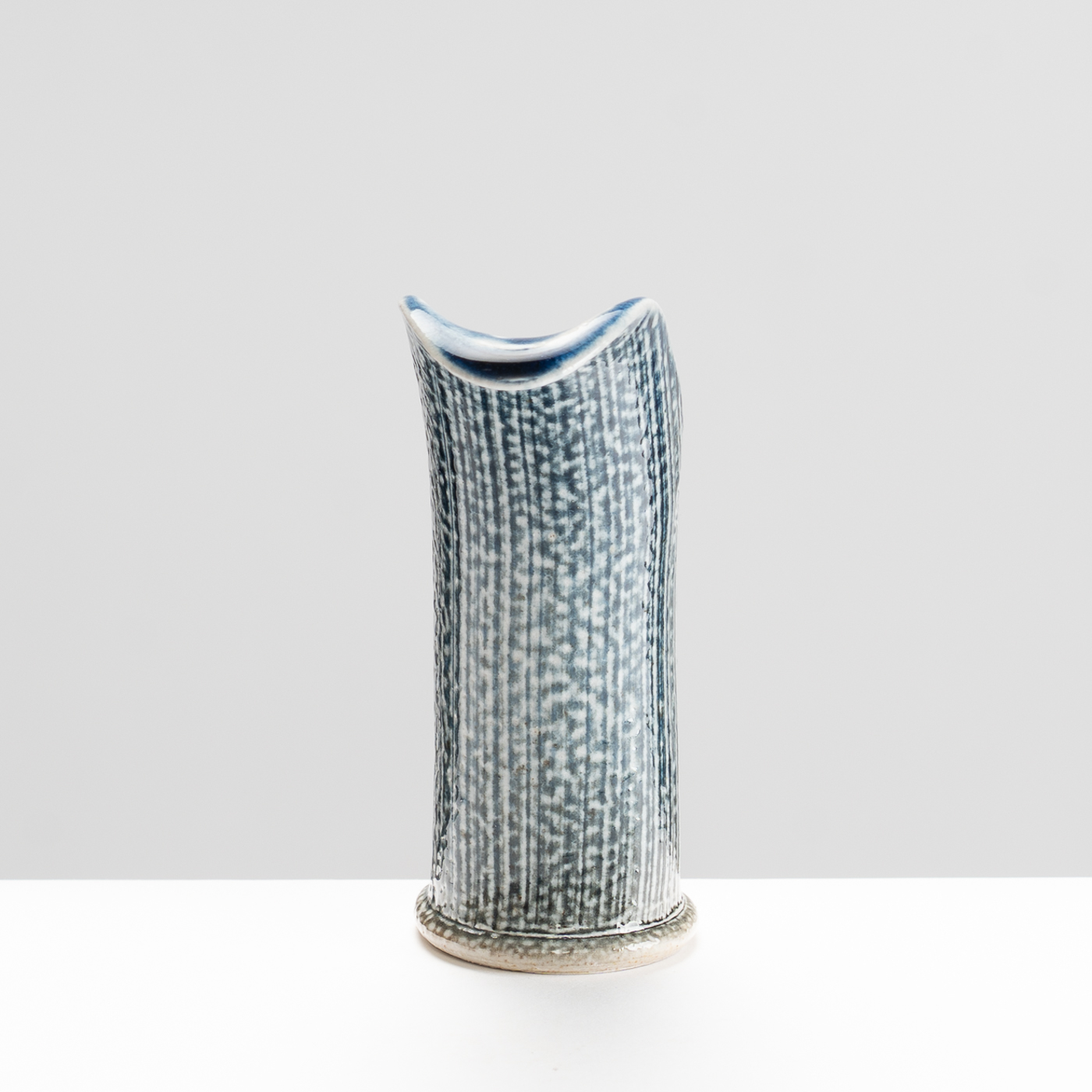 WK30Y700 salt glazed pourer