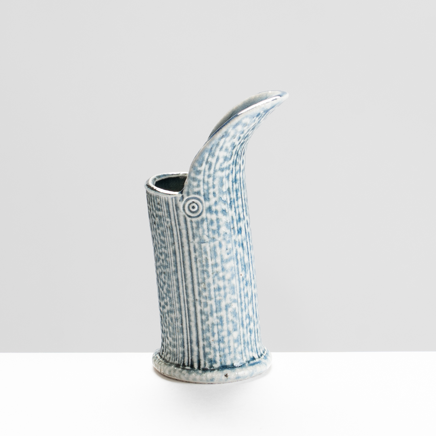 WK30Y701 salt glazed pourer