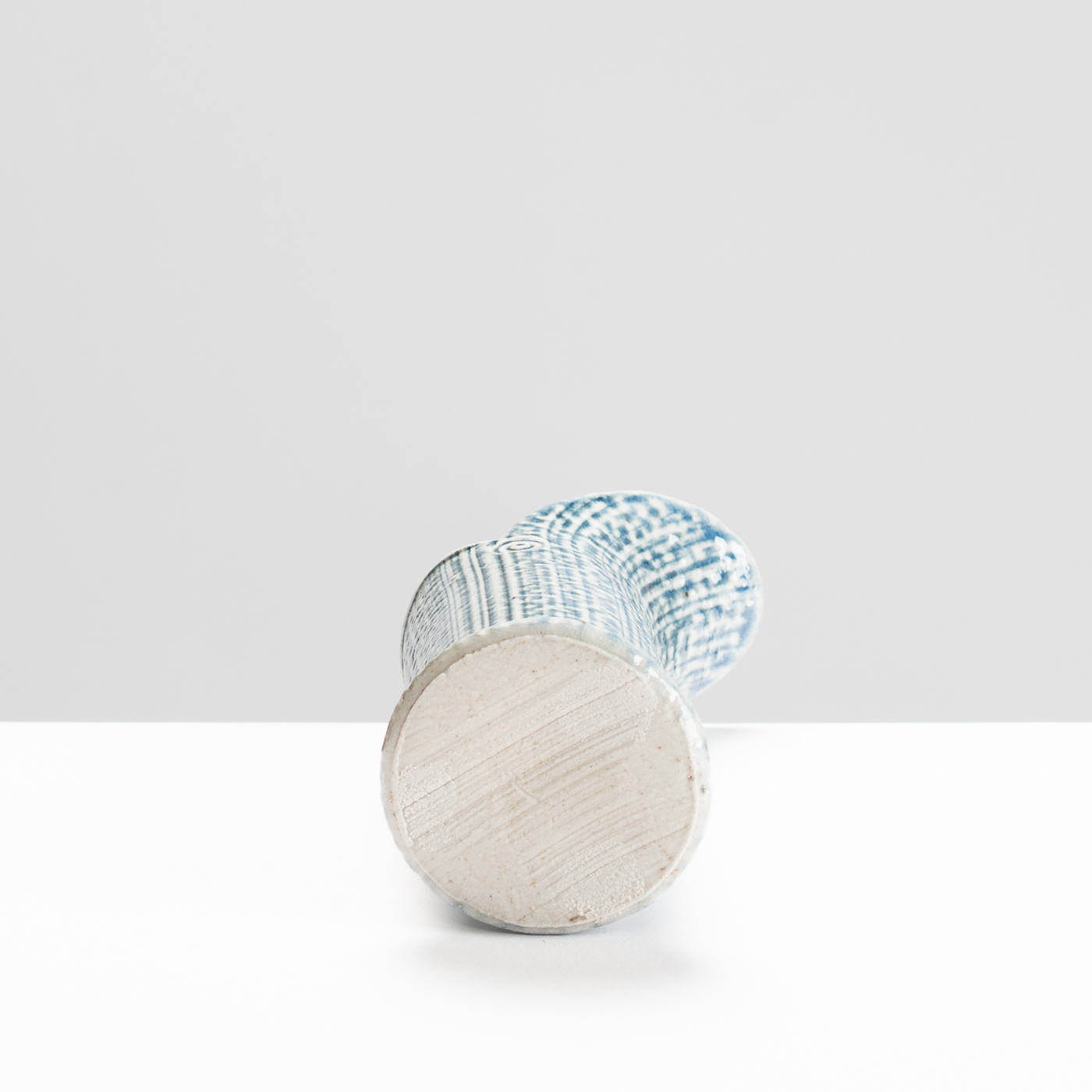 WK30Y701 salt glazed pourer