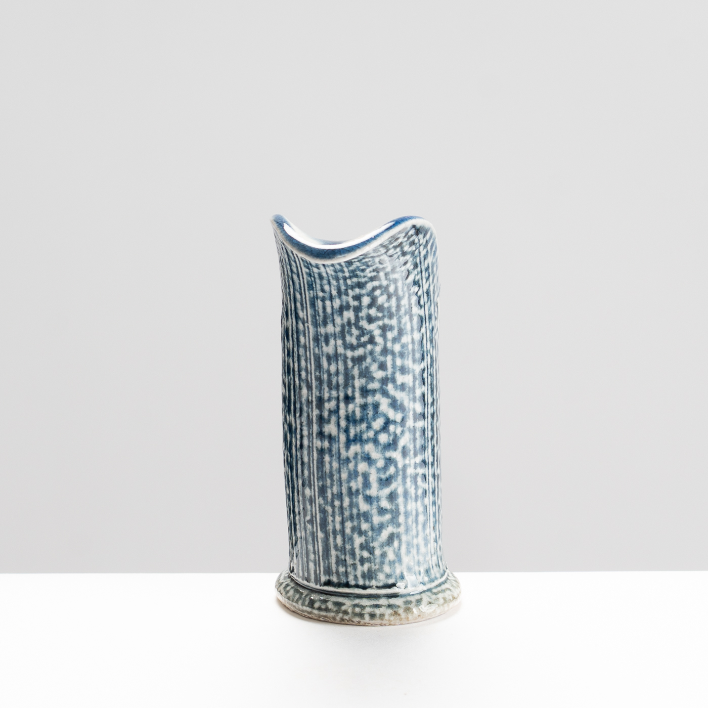 WK30Y702 salt glazed pourer