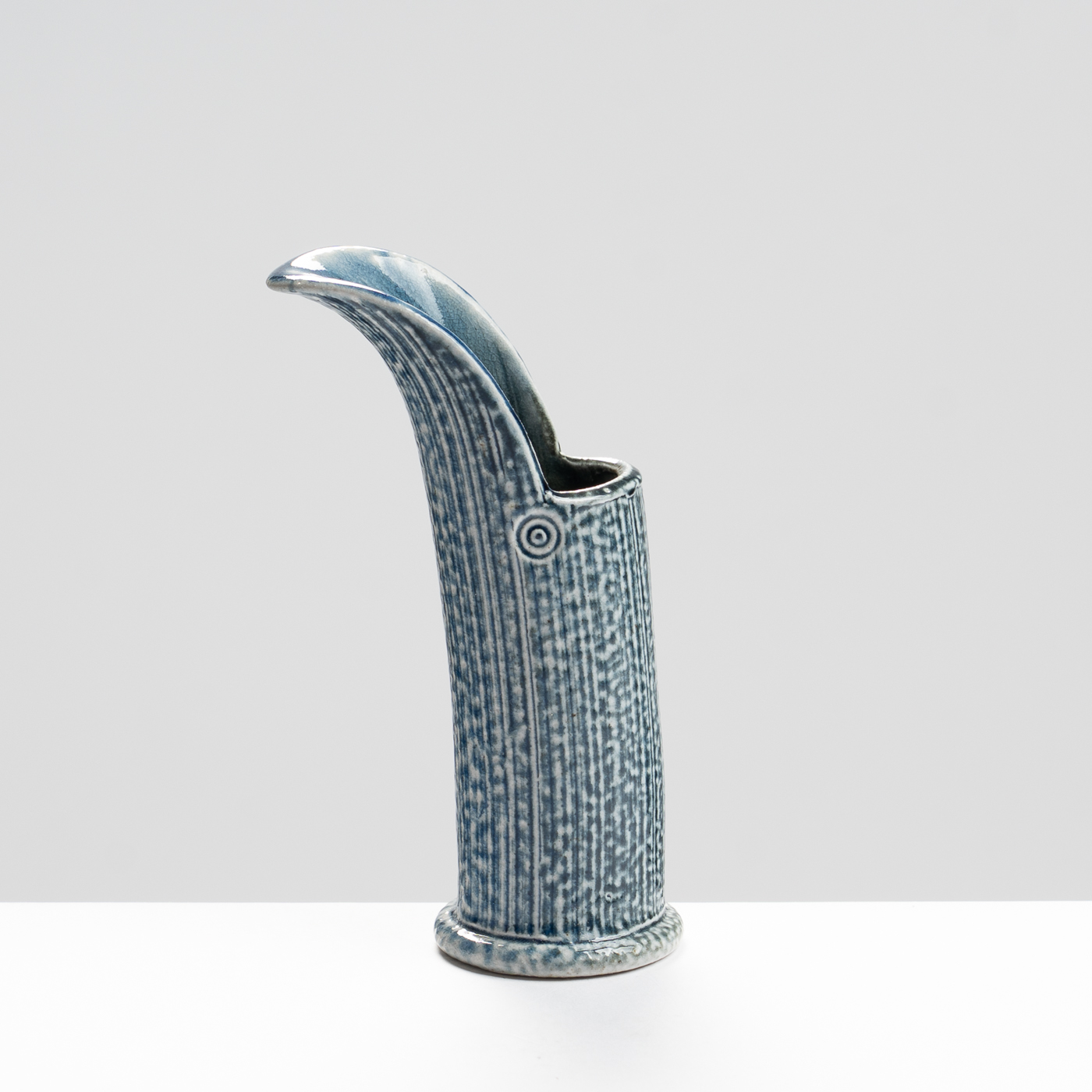 WK30Y706 salt glazed pourer