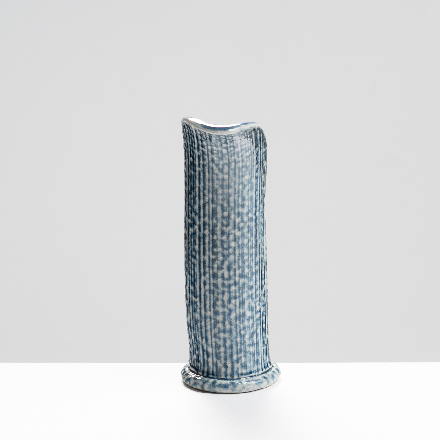 WK30Y706 salt glazed pourer