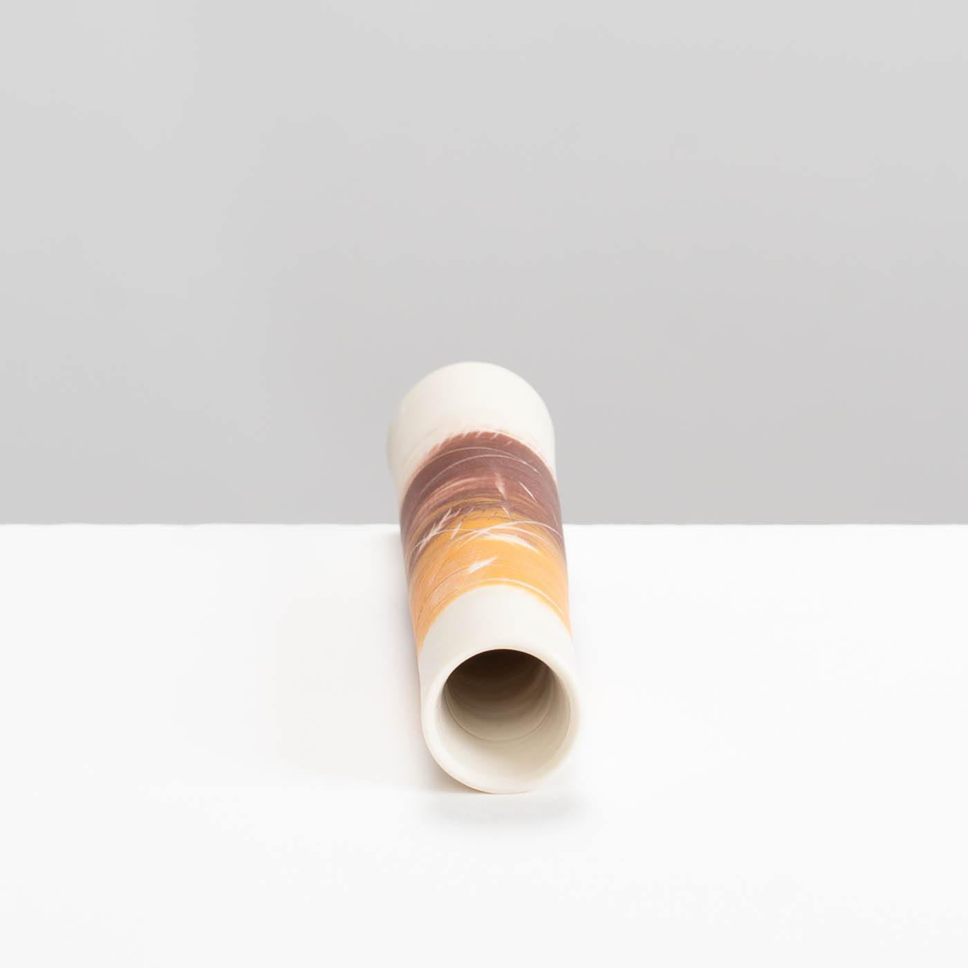 AT488Y481 Single Stem Vase Red and Orange