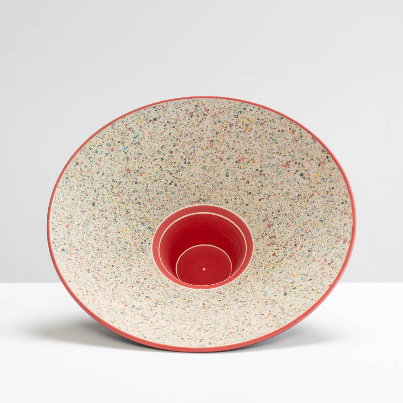 GW524Y184 Flecked Footed Bowl