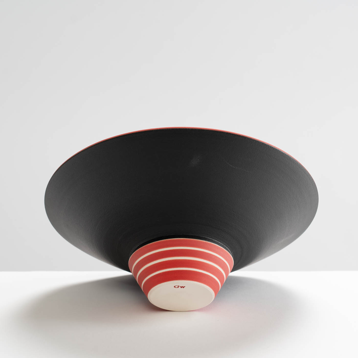 GW524Y184 Flecked Footed Bowl