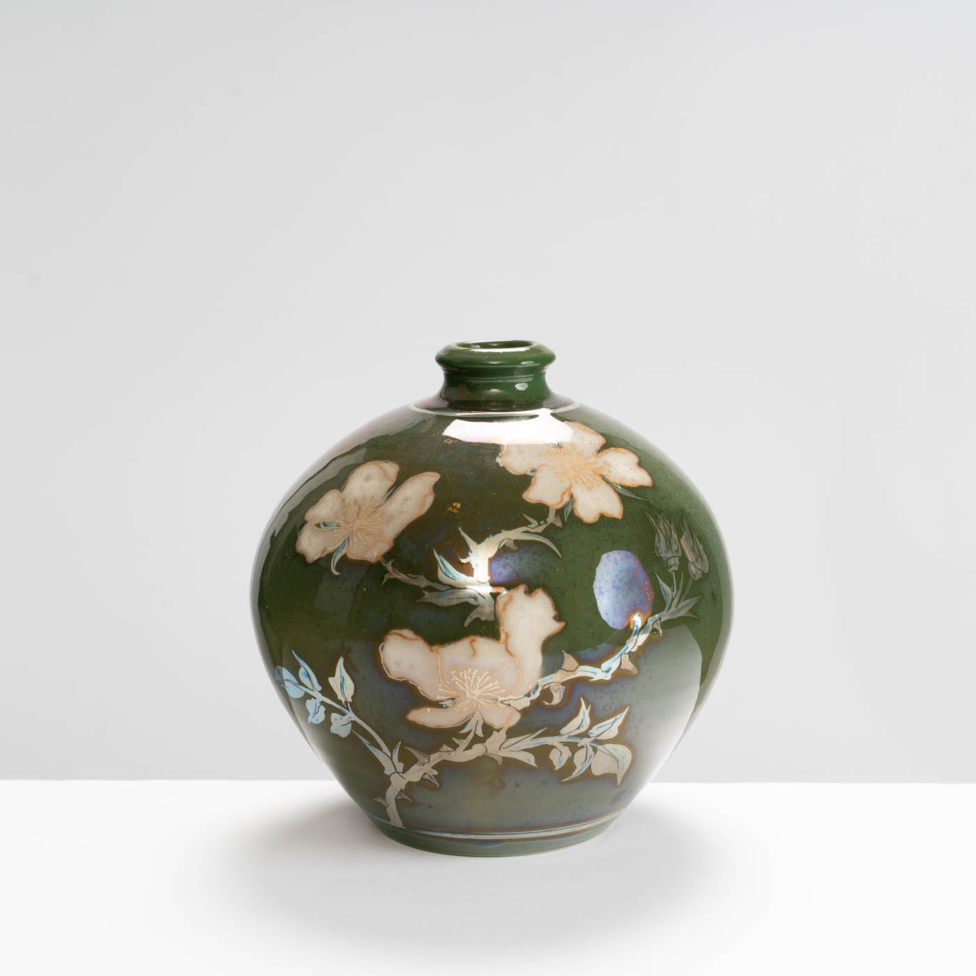 JCJ408Y242 Round Bottle Wild Rose on Green