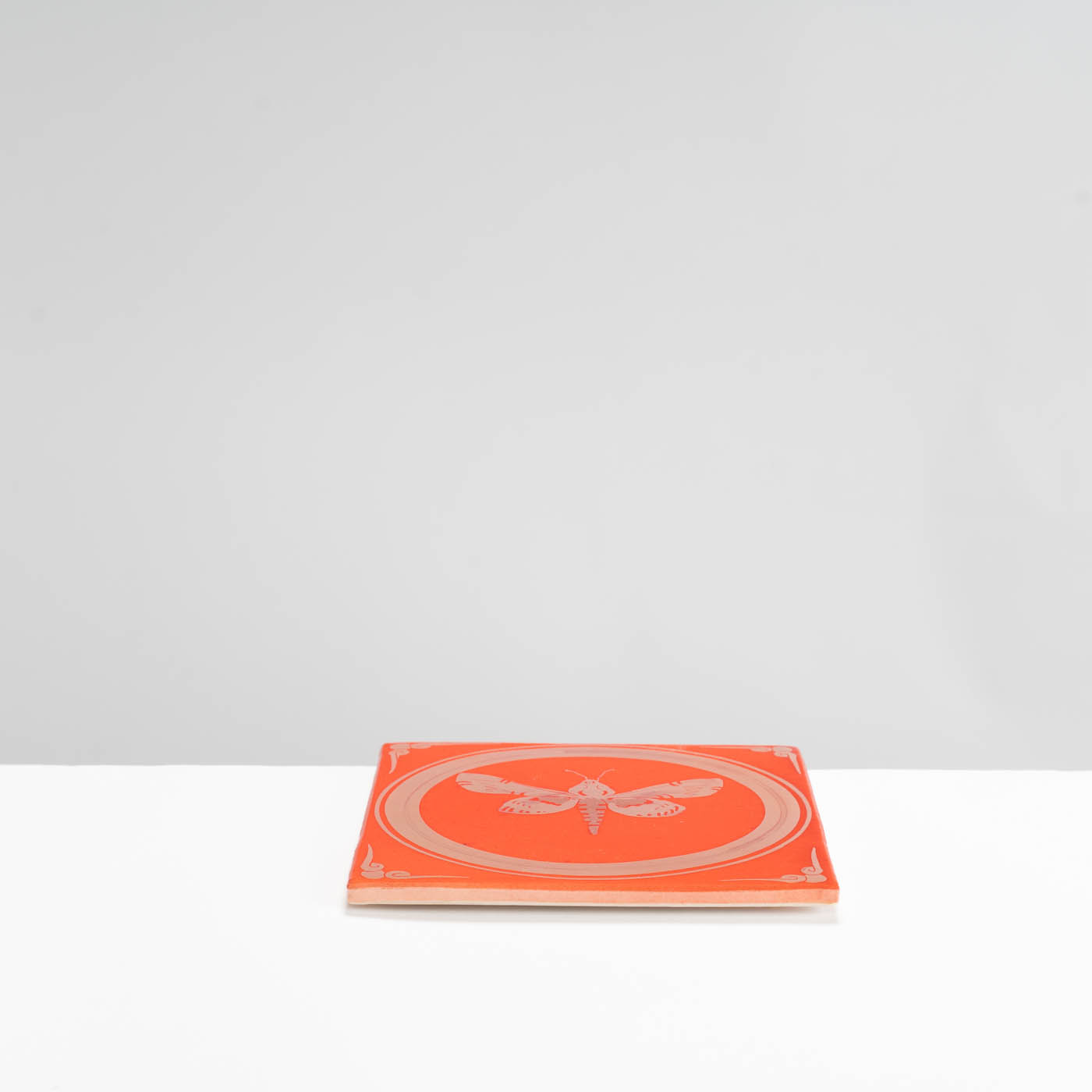 JCJ408Y250 Tile Red Moth