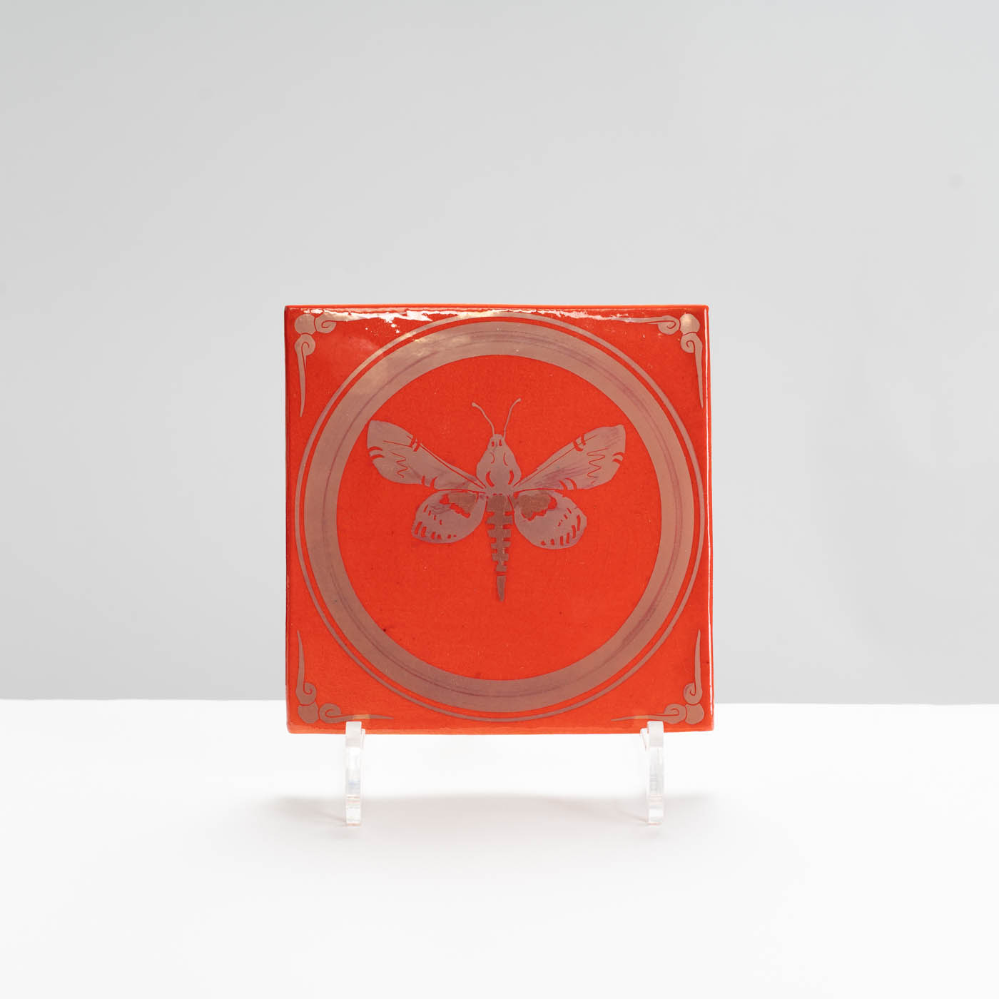 JCJ408Y250 Tile Red Moth