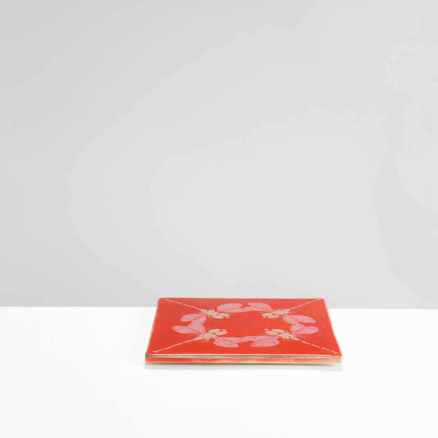 JCJ408Y251 Tile Red Dragonflies