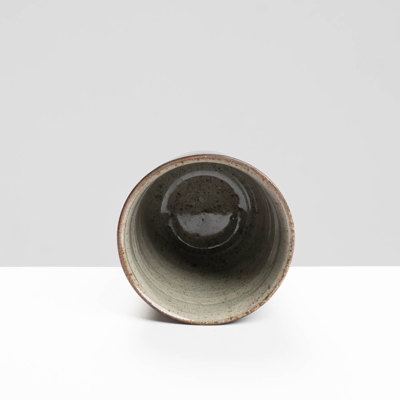 JTW322Y864 Beaker Red/Grey