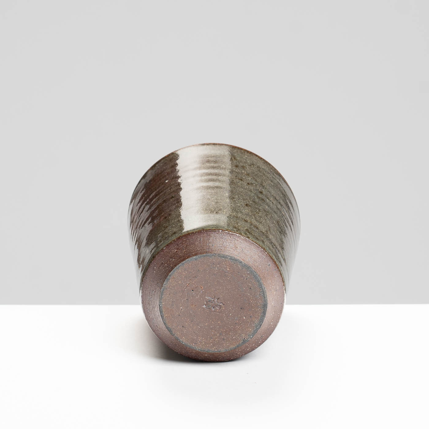 JTW322Y864 Beaker Red/Grey