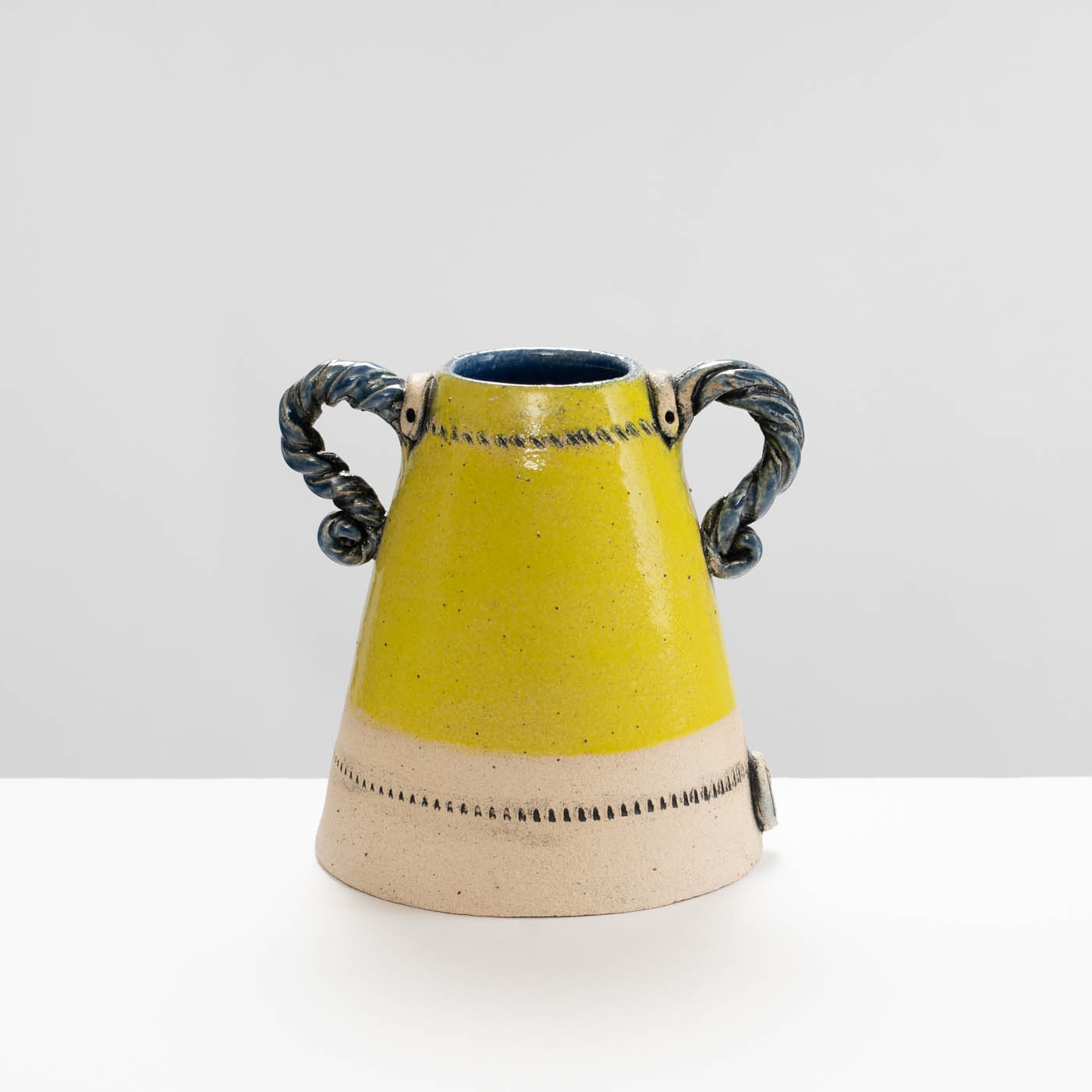 LMS469Y74 Indignant Sisters Vase Chartreuse/Navy