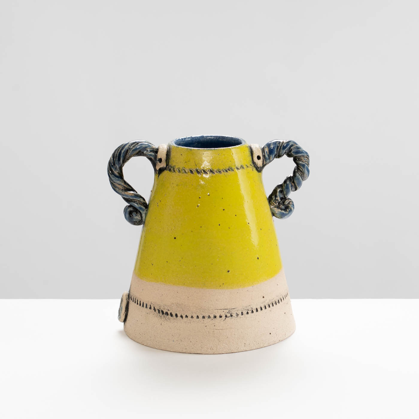 LMS469Y74 Indignant Sisters Vase Chartreuse/Navy