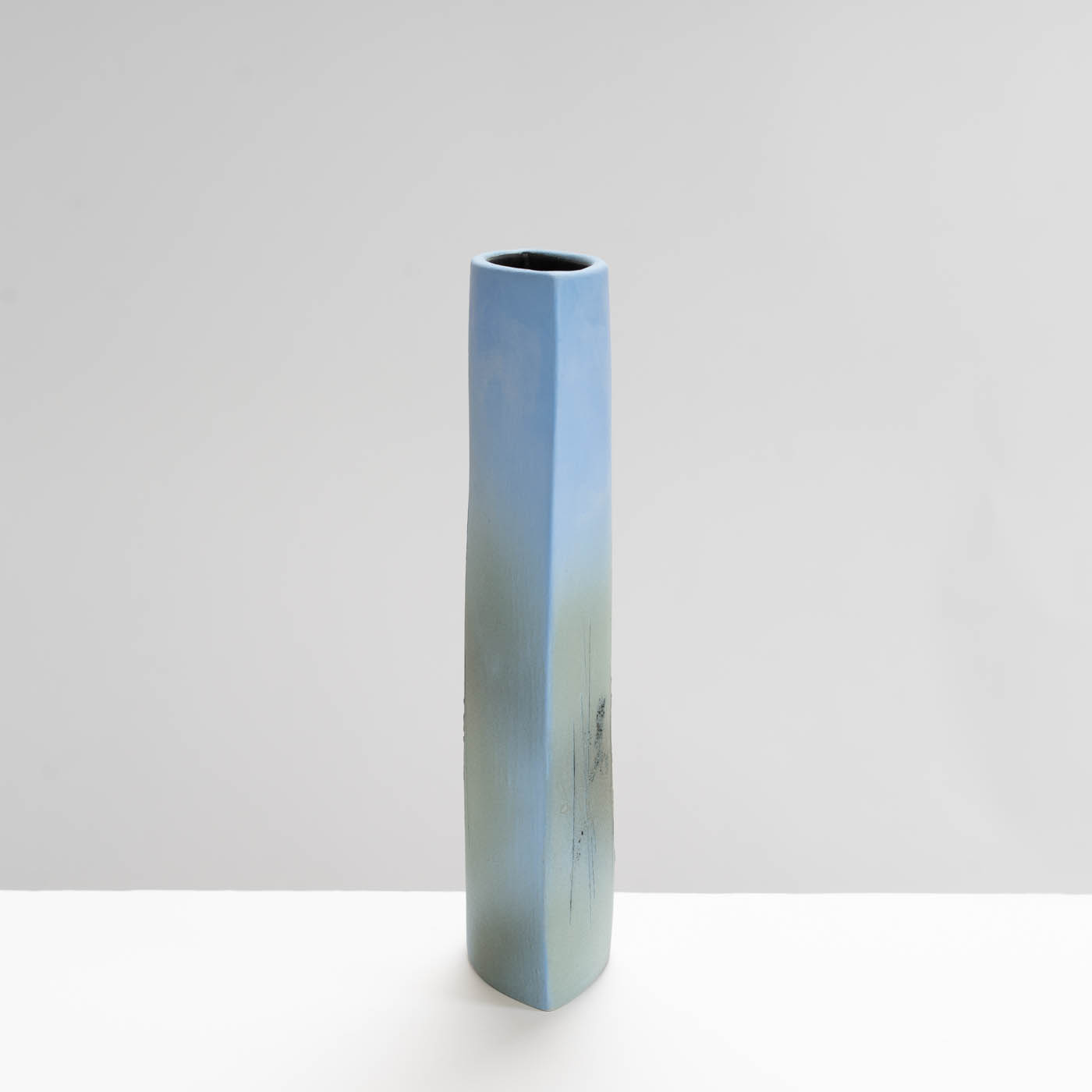 TW92Y1330 small storm calm