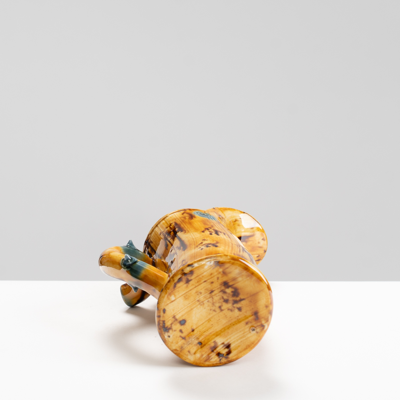 WK30Y594 thorned jug