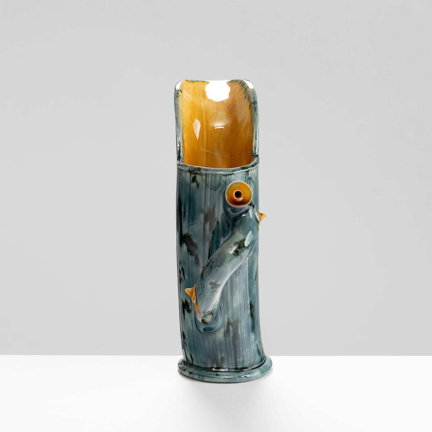 WK30Y599 thorned jug