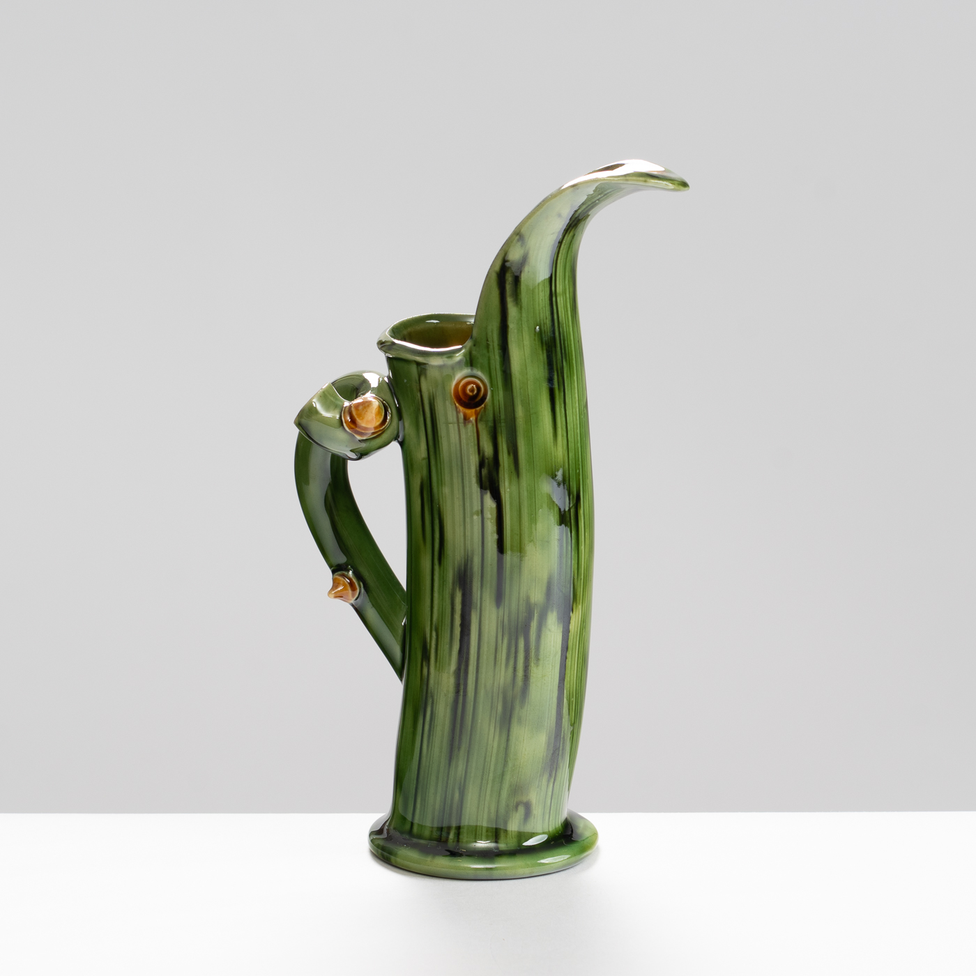 WK30Y600 thorned jug