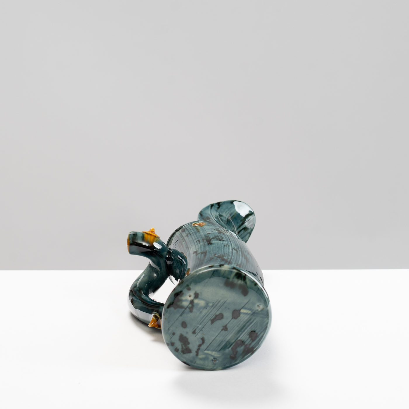 WK30Y601 thorned jug