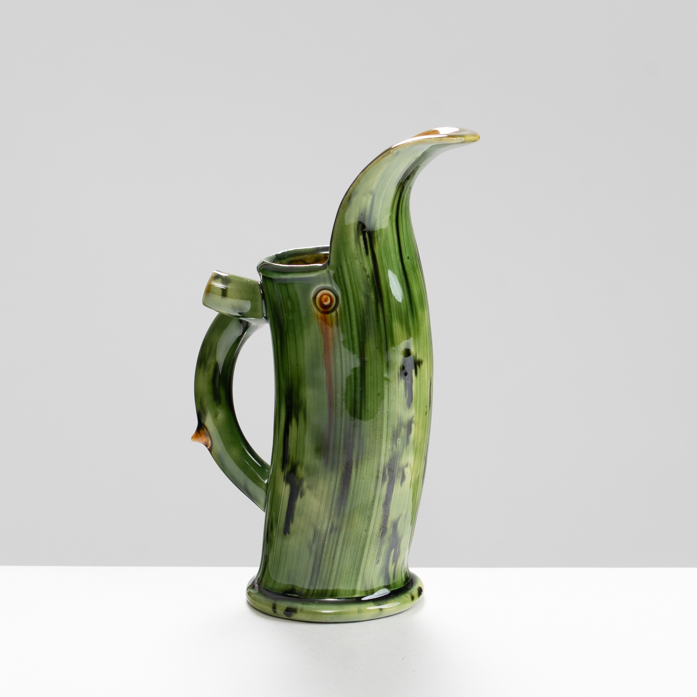 WK30Y602 thorned jug