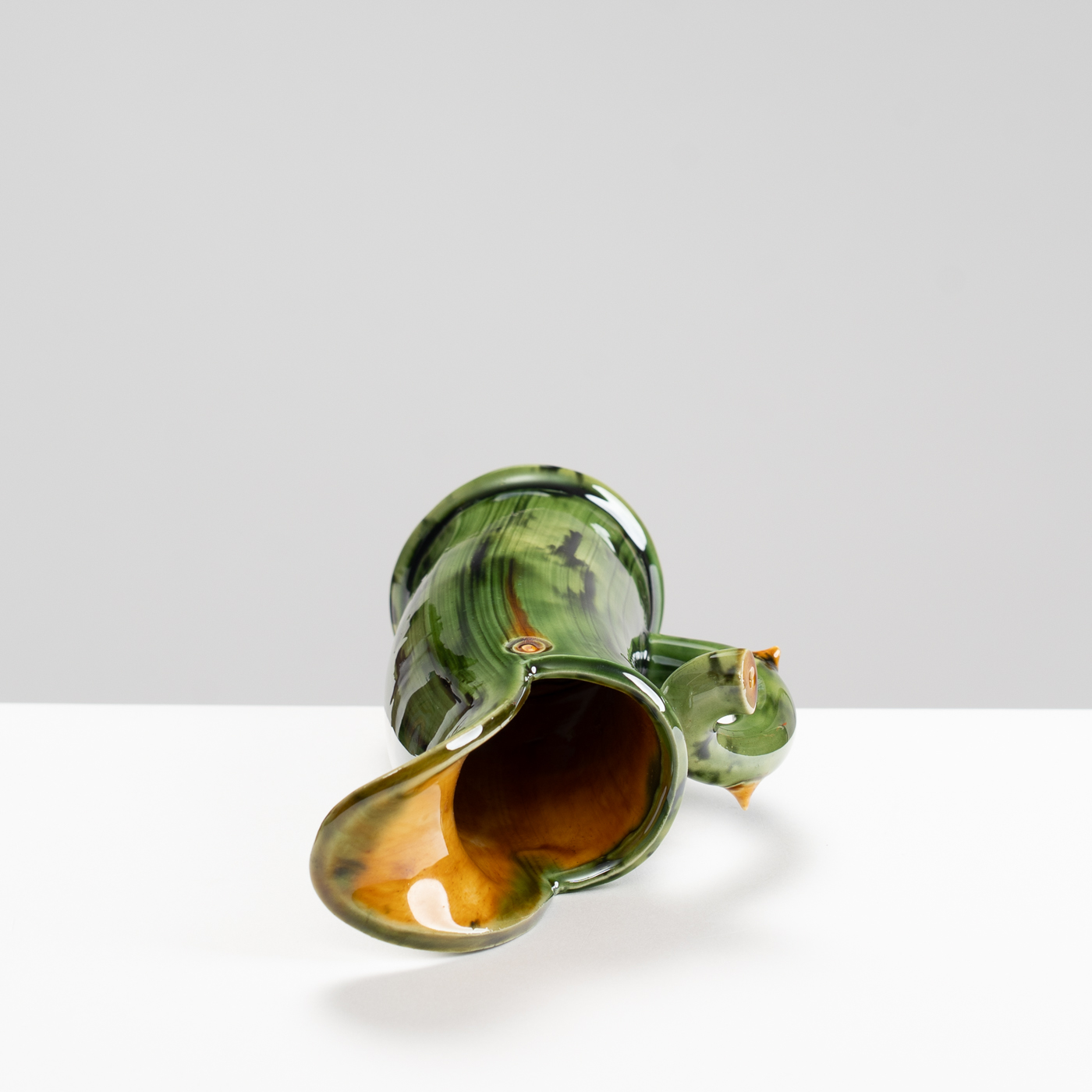 WK30Y602 thorned jug