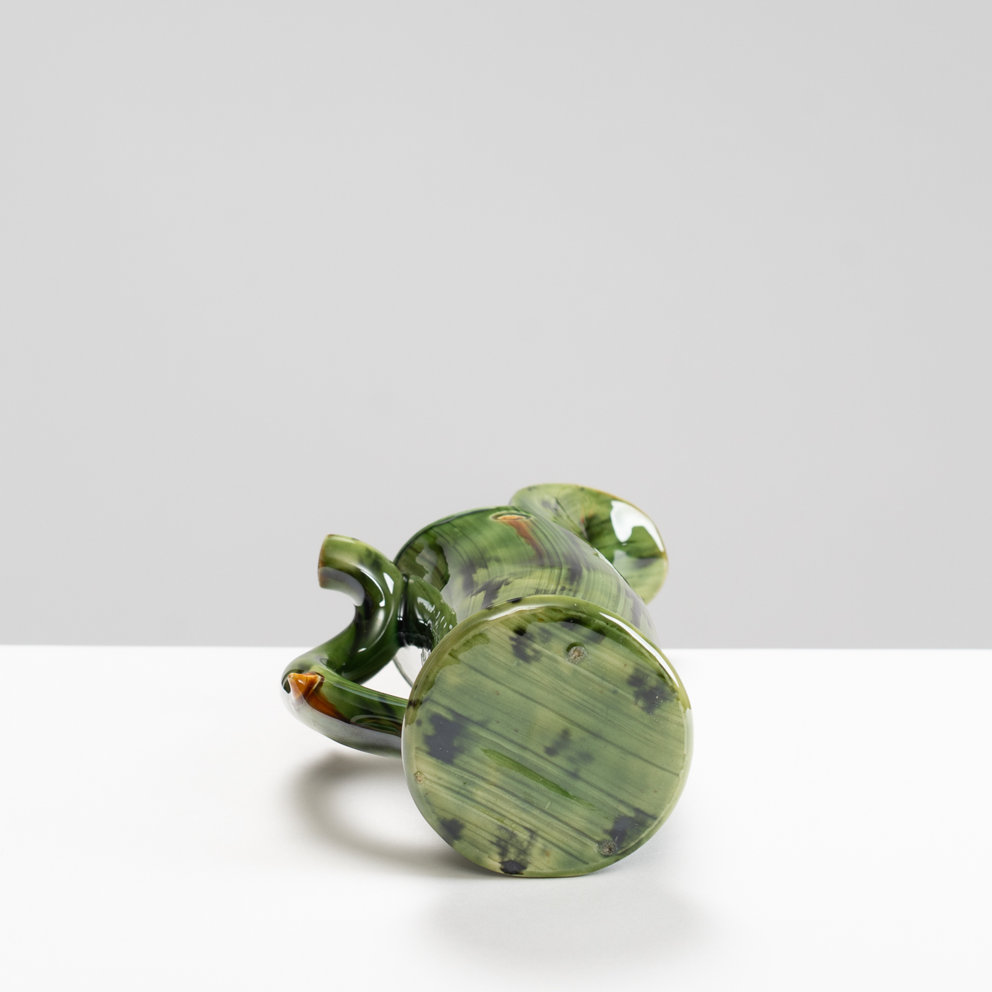 WK30Y602 thorned jug